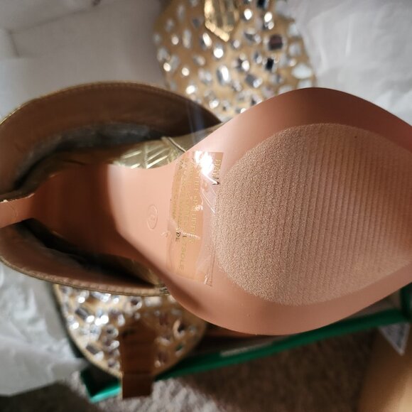 Lauren Lorraine "Hana" Gold Embellished Boots. NIB. Size 6 - Picture 4 of 9